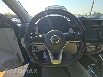 2022 Nissan Rogue Sport SL - miniatura 10