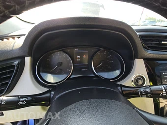 2022 Nissan Rogue Sport SL - miniatura 12
