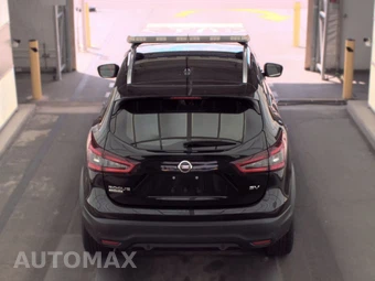 2022 Nissan Rogue Sport SV - miniatura 5