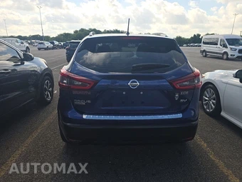 2022 Nissan Rogue Sport SV - miniatura 5