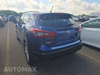 2022 Nissan Rogue Sport SV - miniatura 6