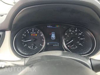 2022 Nissan Rogue Sport SV - miniatura 12