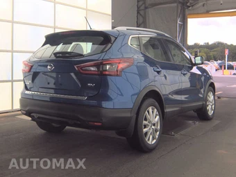 2022 Nissan Rogue Sport SV - miniatura 4