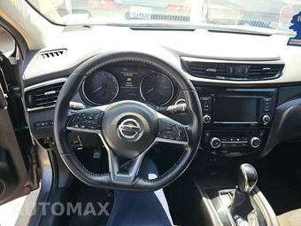2022 Nissan Rogue Sport SV - miniatura 10