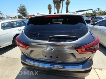 2022 Nissan Rogue Sport SV - miniatura 5