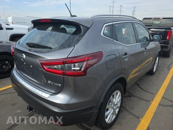 2022 Nissan Rogue Sport SV - miniatura 4
