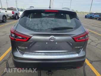 2022 Nissan Rogue Sport SV - miniatura 5