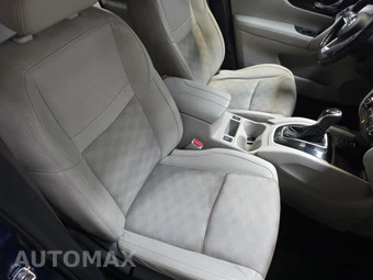 2022 Nissan Rogue Sport SV - miniatura 17