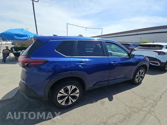 2022 Nissan Rogue SV - miniatura 4