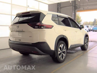 2022 Nissan Rogue SV - miniatura 4