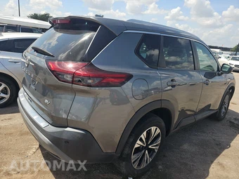 2022 Nissan Rogue SV – miniatura 4