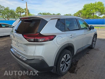 2022 Nissan Rogue SV – miniatura 4