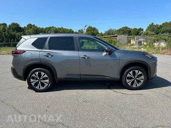 2022 Nissan Rogue SV - miniatura 4