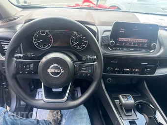 2022 Nissan Rogue SV - miniatura 13