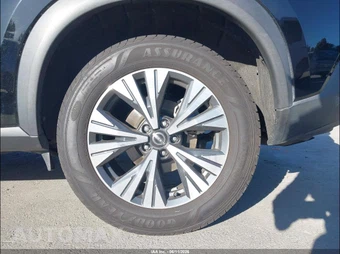 2022 Nissan Rogue SV - miniatura 16