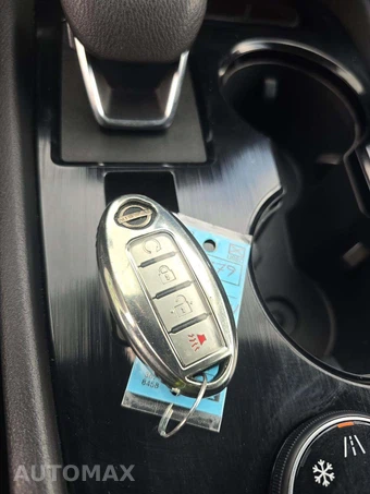 2022 Nissan Rogue SV - miniatura 8