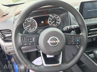 2022 Nissan Rogue SV - miniatura 10