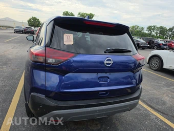 2022 Nissan Rogue SV - miniatura 5