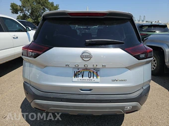 2022 Nissan Rogue SV - miniatura 5