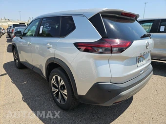 2022 Nissan Rogue SV - miniatura 6