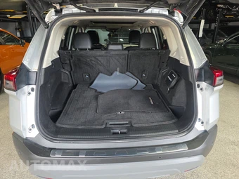 2022 Nissan Rogue SV - miniatura 16