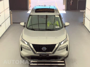 2022 Nissan Rogue SV - miniatura 2