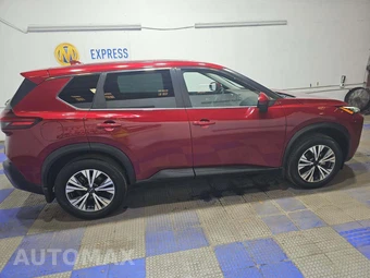 2022 Nissan Rogue SV – miniatura 4