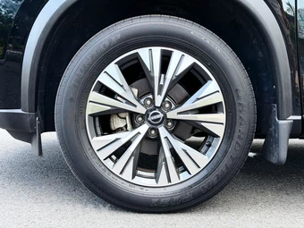 2022 Nissan Rogue SV - miniatura 13