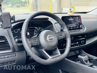 2022 Nissan Rogue SV - miniatura 7