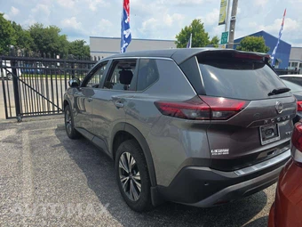 2022 Nissan Rogue SV - miniatura 2