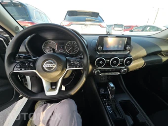 2022 Nissan Sentra S – miniatura 11