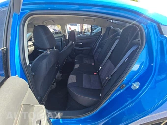 2022 Nissan Sentra SR - miniatura 13