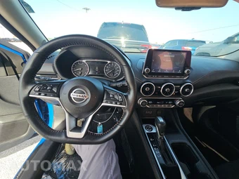 2022 Nissan Sentra SR - miniatura 11