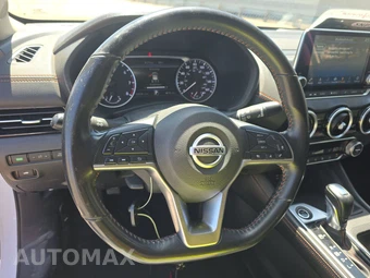 2022 Nissan Sentra SR - miniatura 10