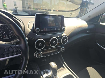 2022 Nissan Sentra SR – miniatura 10