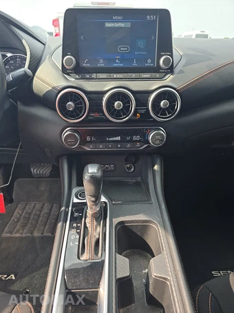 2022 Nissan Sentra SR – miniatura 11