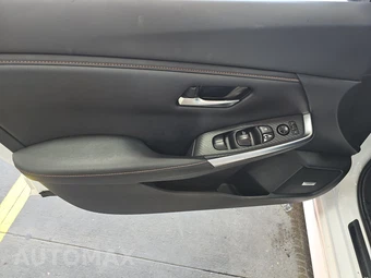 2022 Nissan Sentra SR - miniatura 9