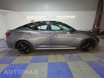 2022 Nissan Sentra SR – miniatura 4