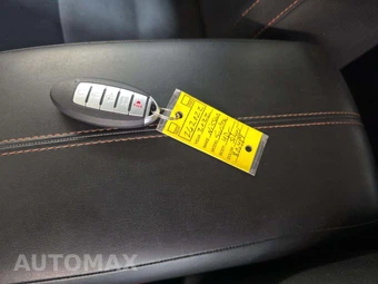 2022 Nissan Sentra SR – miniatura 8