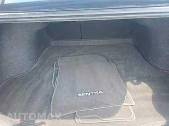 2022 Nissan Sentra SV - miniatura 19
