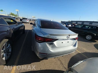 2022 Nissan Sentra SV – miniatura 5
