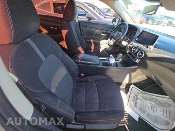 2022 Nissan Sentra SV – miniatura 8