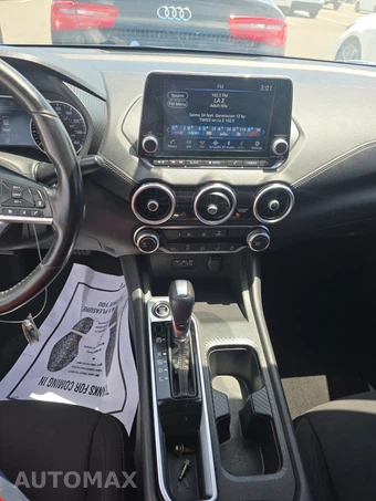 2022 Nissan Sentra SV – miniatura 11