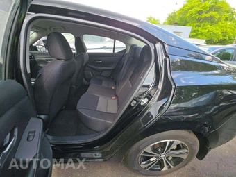 2022 Nissan Sentra SV - miniatura 13