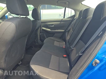 2022 Nissan Sentra SV – miniatura 13