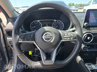 2022 Nissan Sentra SV - miniatura 10