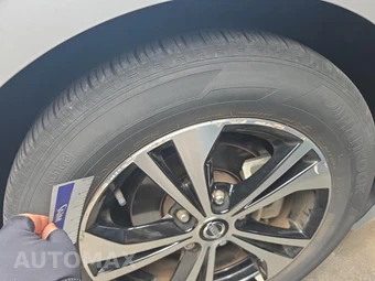 2022 Nissan Sentra SV – miniatura 27