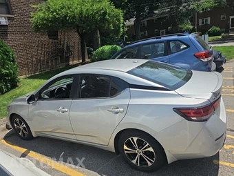 2022 Nissan Sentra SV – miniatura 8