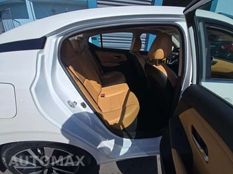 2022 Nissan Sentra SV - miniatura 13