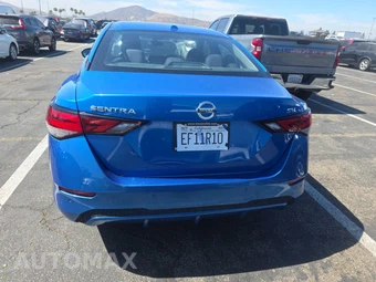 2022 Nissan Sentra SV - miniatura 5